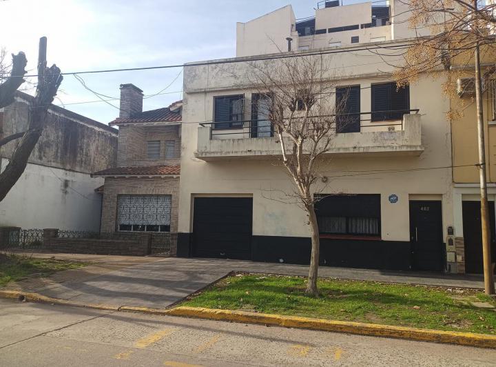 Casa · 287m² · 6 Ambientes · 1 Cochera