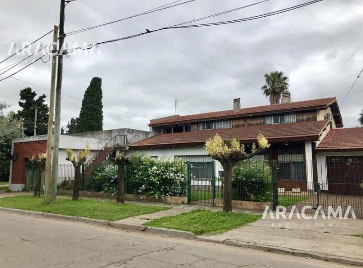 Casa · 170m² · 5 Ambientes