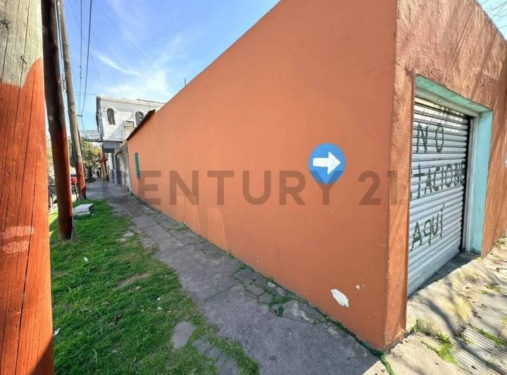 Casa · 90m² · 5 Ambientes · 1 Cochera
