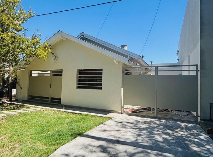 Casa · 164m² · 5 Ambientes · 1 Cochera