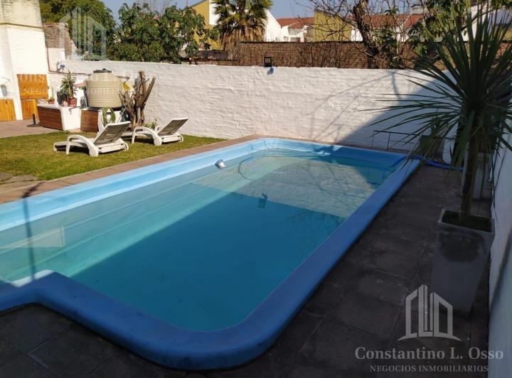 Casa · 160m² · 5 Ambientes · 1 Cochera