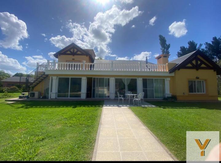 Casa · 347m² · 6 Ambientes