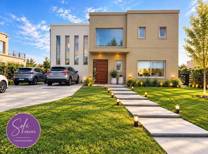 Casa · 270m² · 6 Ambientes
