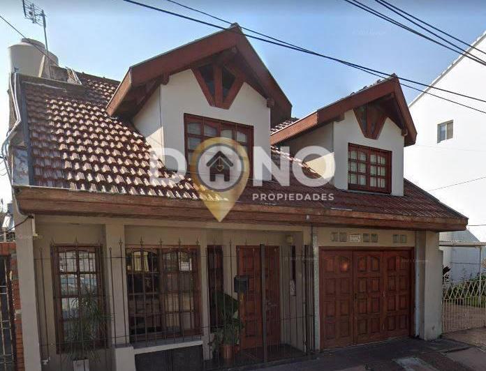 Casa · 160m² · 5 Ambientes · 1 Cochera