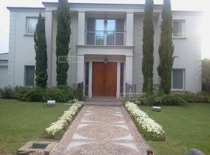 Casa · 400m² · 5 Ambientes