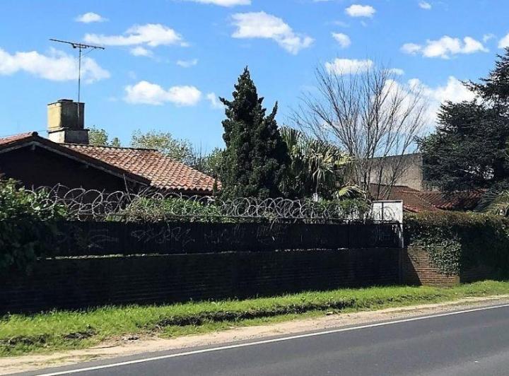 Casa · 179m² · 1 Ambiente · 1 Cochera