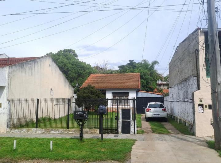 Casa · 194m² · 6 Ambientes · 1 Cochera