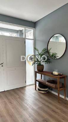 Casa · 240m² · 5 Ambientes