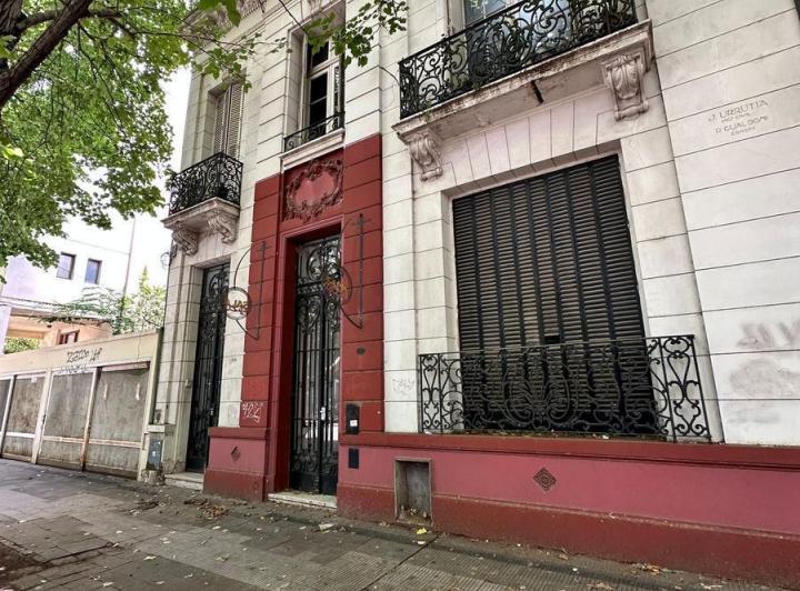 Casa · 225m² · 7 Ambientes