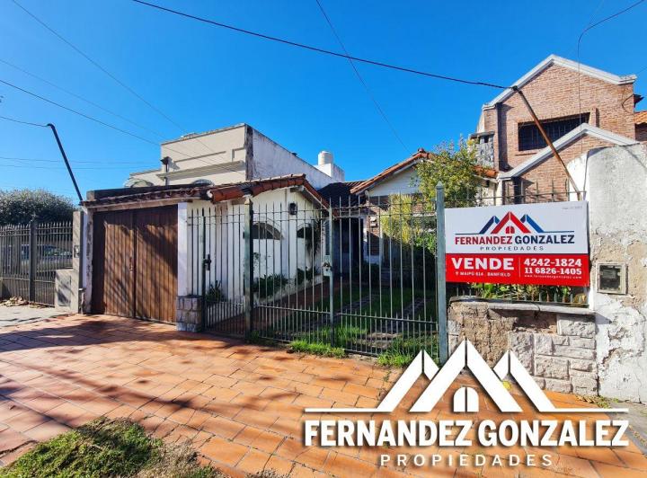 Casa · 175m² · 5 Ambientes · 2 Cocheras