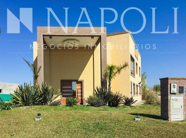 Casa · 350m² · 6 Ambientes