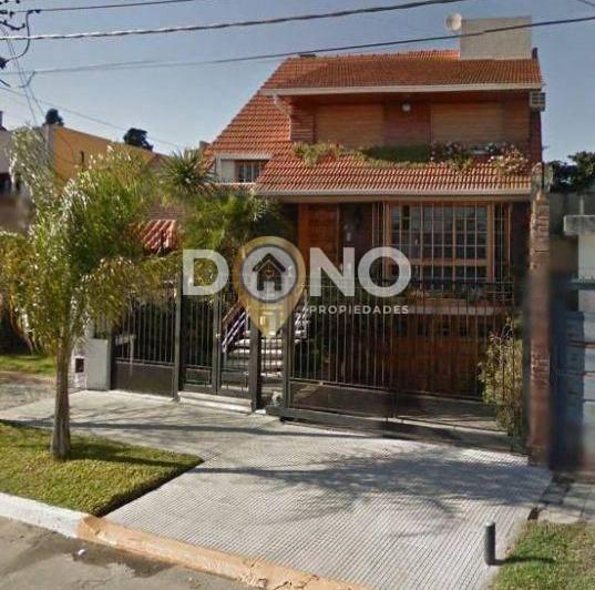 Casa · 256m² · 5 Ambientes · 5 Cocheras