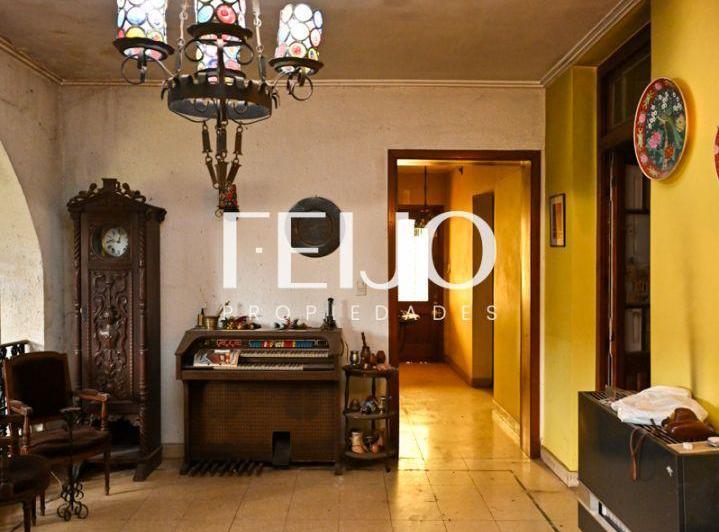 Casa · 300m² · 7 Ambientes