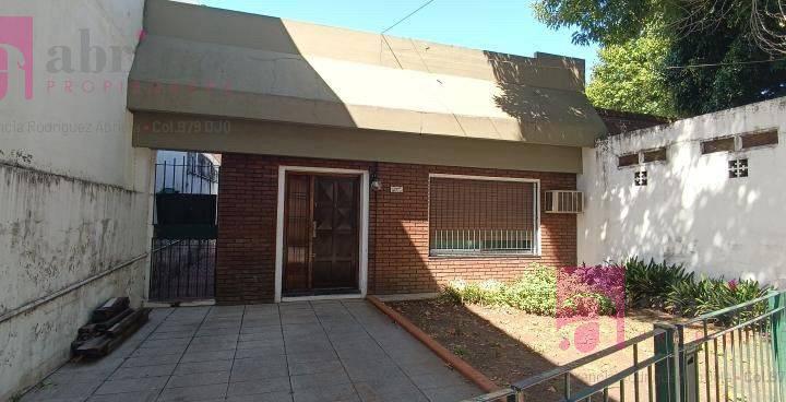 Casa · 130m² · 5 Ambientes · 1 Cochera