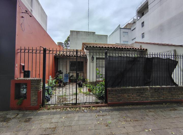 Casa · 172m² · 8 Ambientes