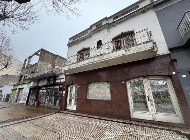 Casa · 296m² · 7 Ambientes