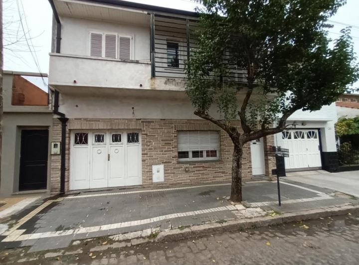 Casa · 257ha · 5 Ambientes · 1 Cochera