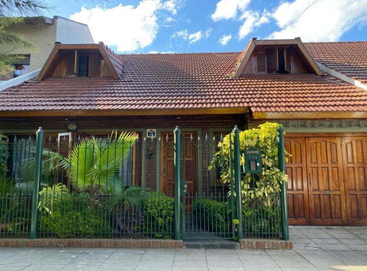 Casa · 150m² · 5 Ambientes · 1 Cochera