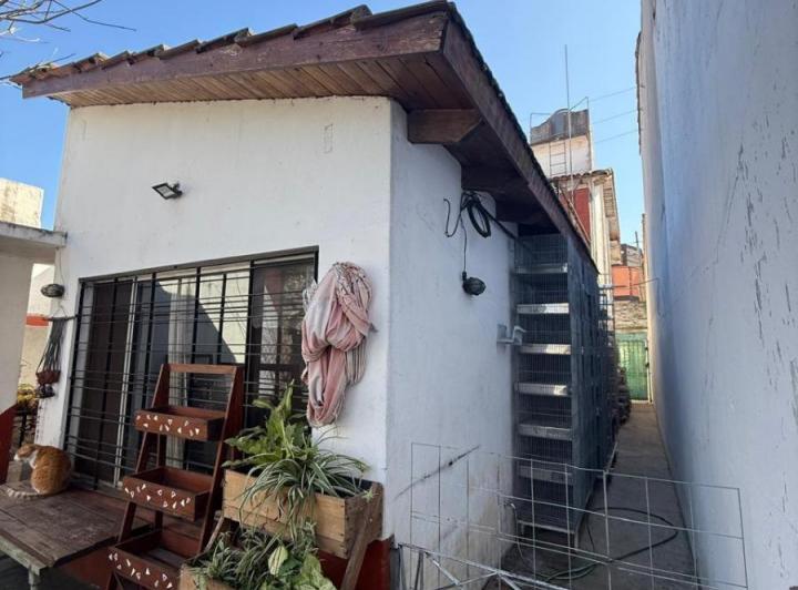 Casa · 121m² · 9 Ambientes · 2 Cocheras