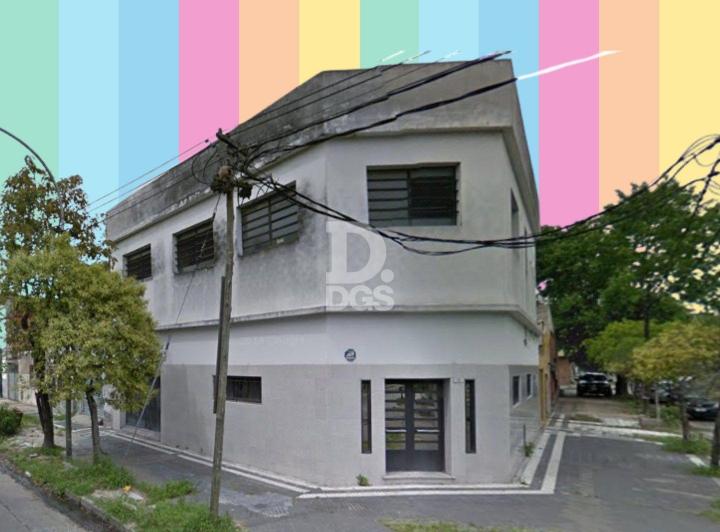 Casa · 300m² · 5 Ambientes