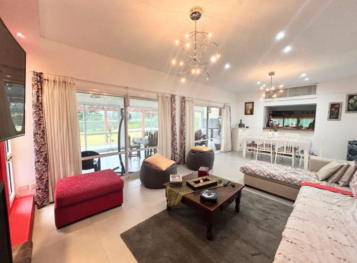 Casa · 363m² · 5 Ambientes