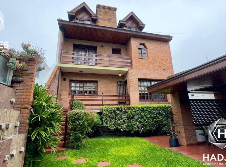 Casa · 190m² · 5 Ambientes · 1 Cochera