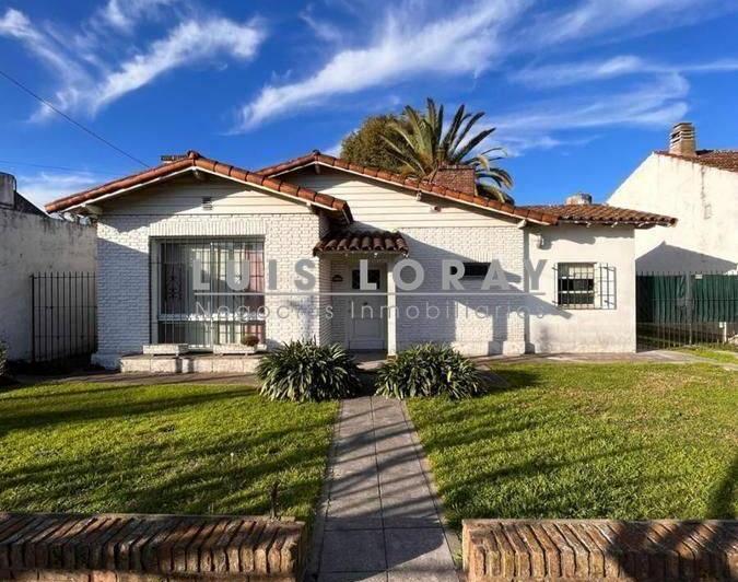 Casa · 184m² · 5 Ambientes · 1 Cochera