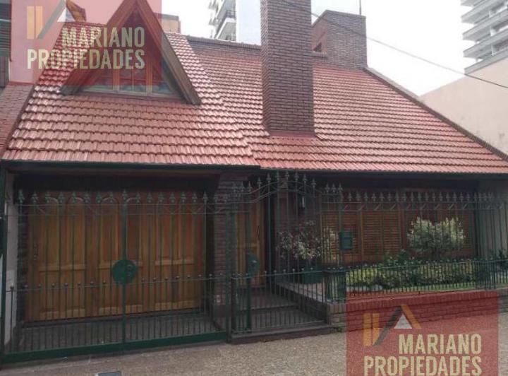 Casa · 260m² · 7 Ambientes · 1 Cochera
