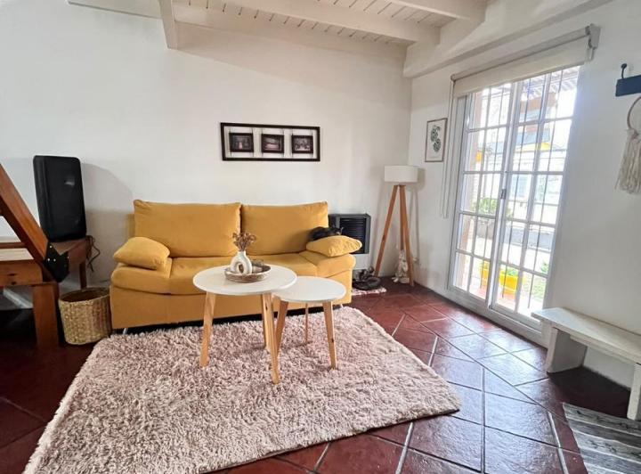 Casa · 175m² · 7 Ambientes · 3 Cocheras