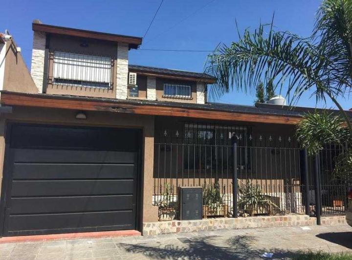 Casa · 150m² · 5 Ambientes · 1 Cochera