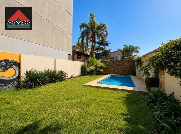Casa · 220m² · 5 Ambientes