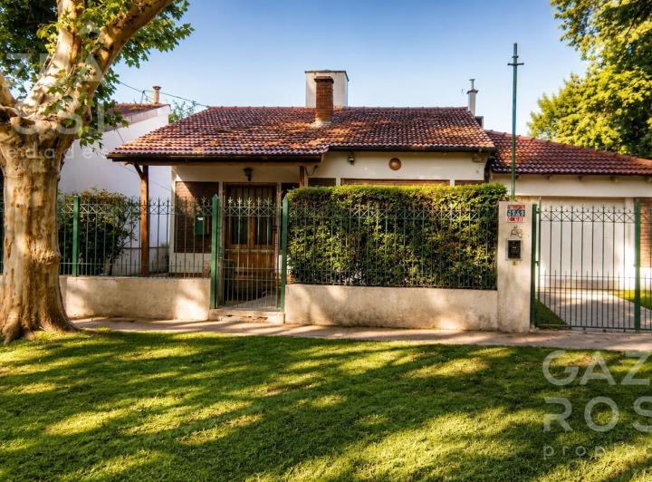 Casa · 570m² · 5 Ambientes · 1 Cochera