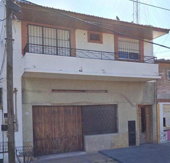 Casa · 110m² · 5 Ambientes · 1 Cochera