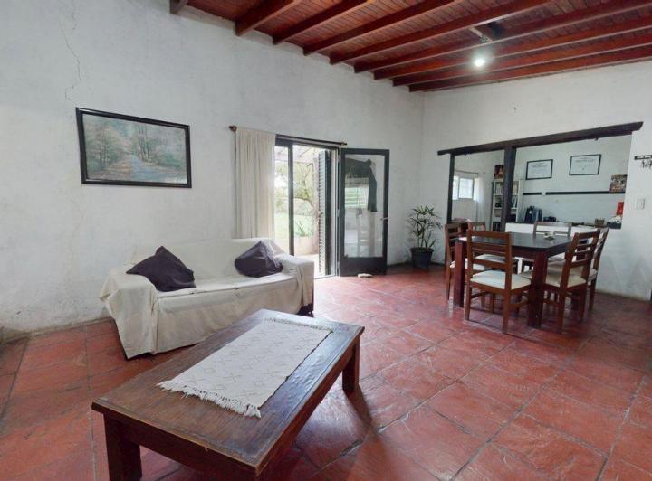 Casa · 124m² · 6 Ambientes · 1 Cochera