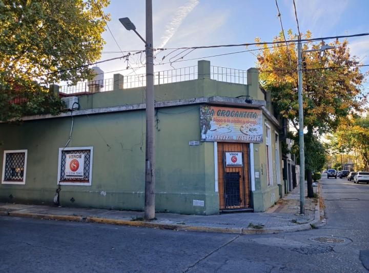 Casa · 300m² · 8 Ambientes · 1 Cochera