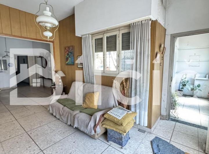 Casa · 145m² · 6 Ambientes · 1 Cochera