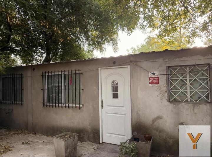 Casa · 200m² · 5 Ambientes · 3 Cocheras