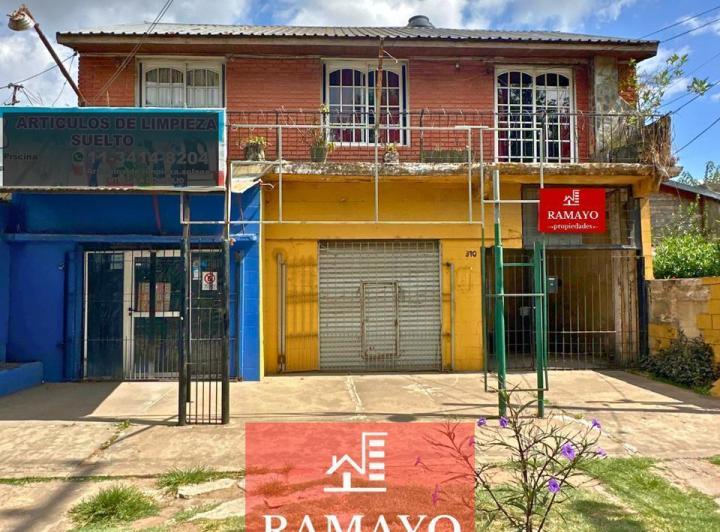 Casa · 95m² · 8 Ambientes · 1 Cochera