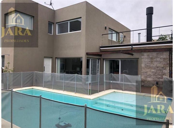 Casa · 276m² · 6 Ambientes · 6 Cocheras