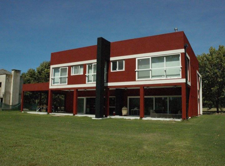 Casa · 265m² · 8 Ambientes