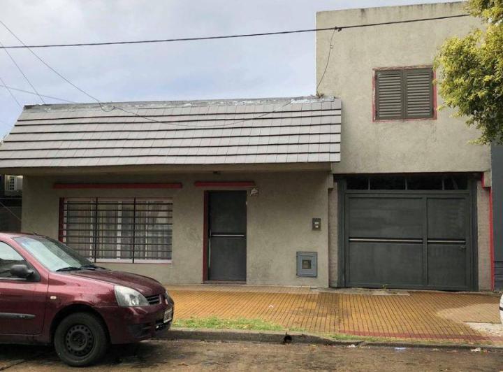 Casa · 150m² · 5 Ambientes · 1 Cochera