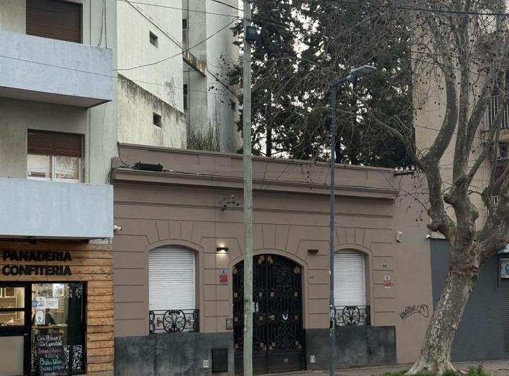 Casa · 100m² · 5 Ambientes · 1 Cochera