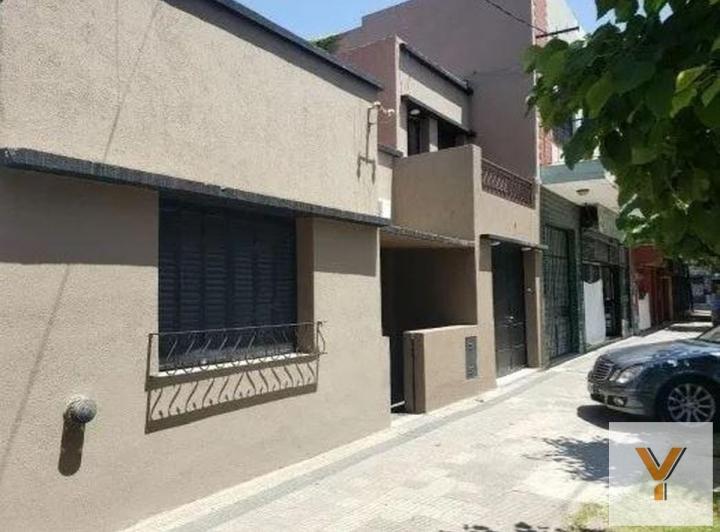 Casa · 280m² · 5 Ambientes · 2 Cocheras