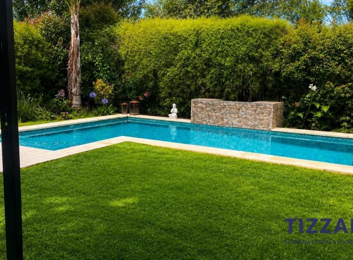 Casa · 238m² · 5 Ambientes · 4 Cocheras
