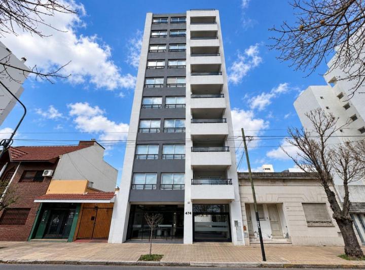 Departamento · 123m² · 4 Ambientes · 1 Cochera