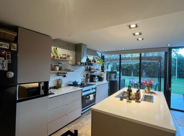 Departamento · 70m² · 4 Ambientes · 1 Cochera