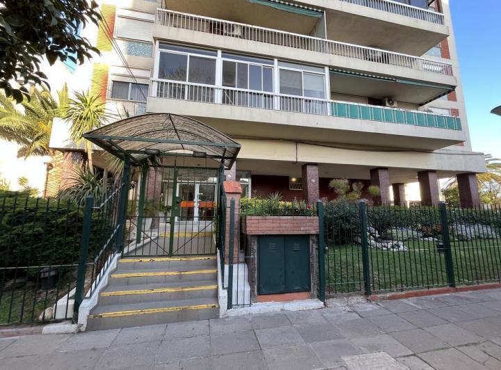 Departamento · 100m² · 4 Ambientes · 1 Cochera