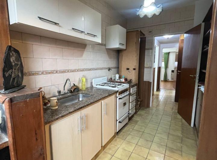 Departamento · 49m² · 4 Ambientes · 1 Cochera