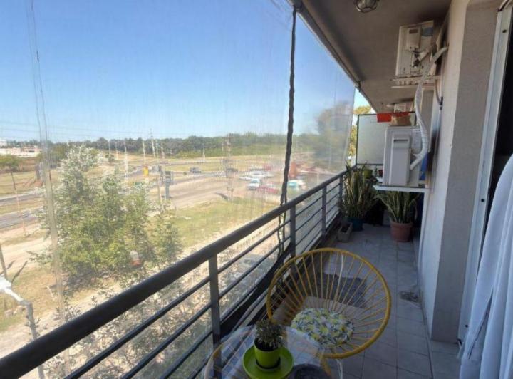 Departamento · 80m² · 4 Ambientes · 1 Cochera