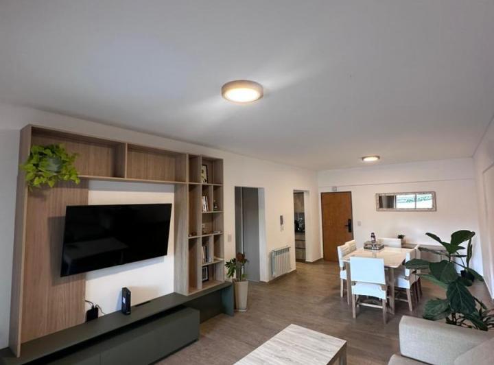 Departamento · 60m² · 2 Ambientes · 1 Cochera
